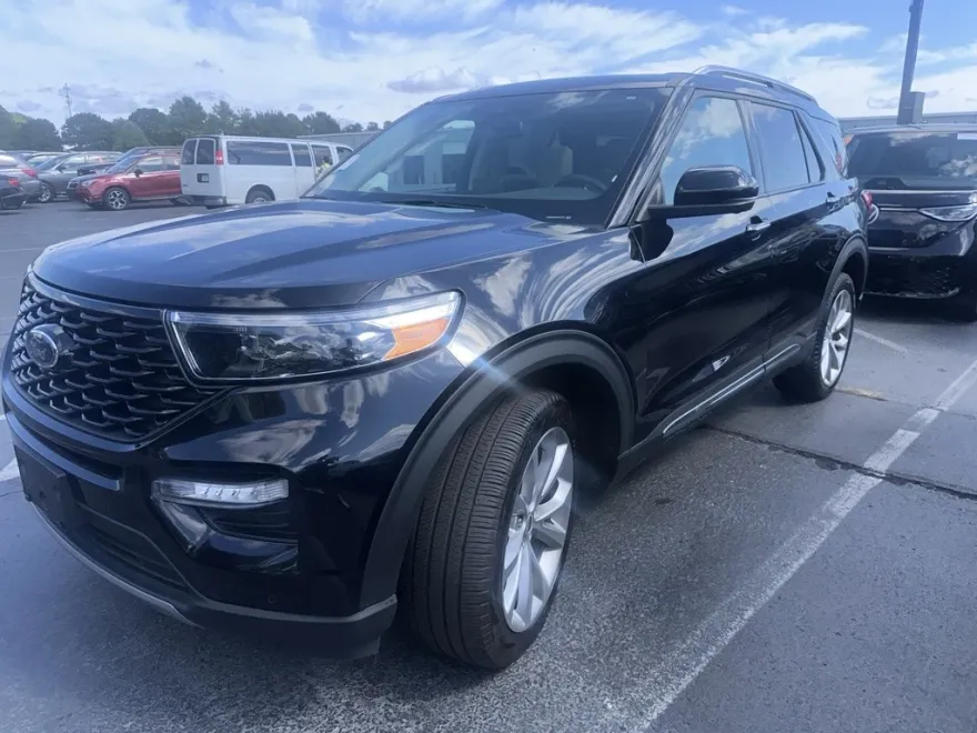 2023 Ford Explorer Platinum photo 1