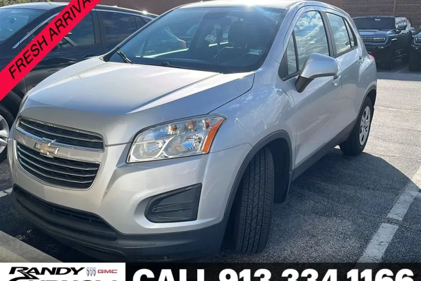 2016 Chevrolet Trax LS photo 1