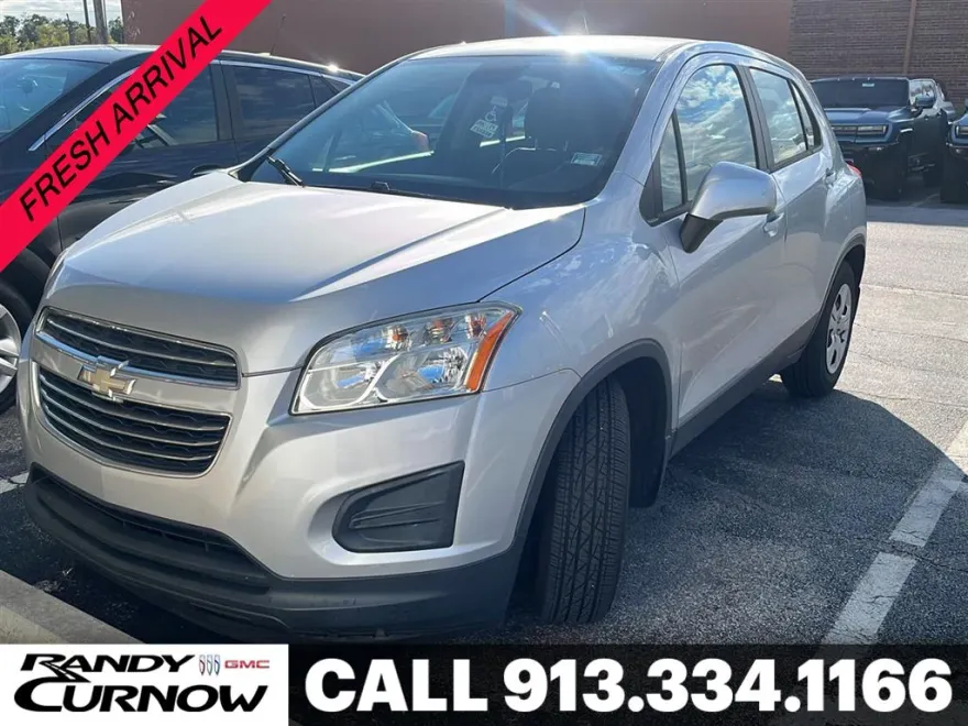 2016 Chevrolet Trax LS photo 1