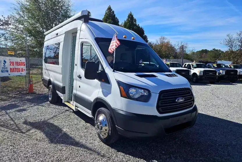 2019 Ford Transit photo 1