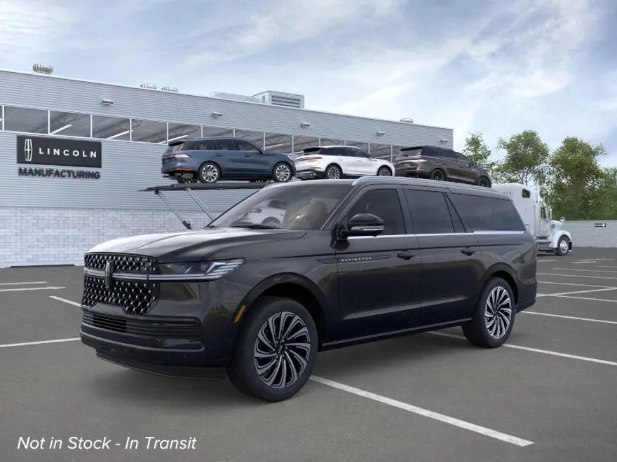 2025 Lincoln Navigator Black Label photo 1