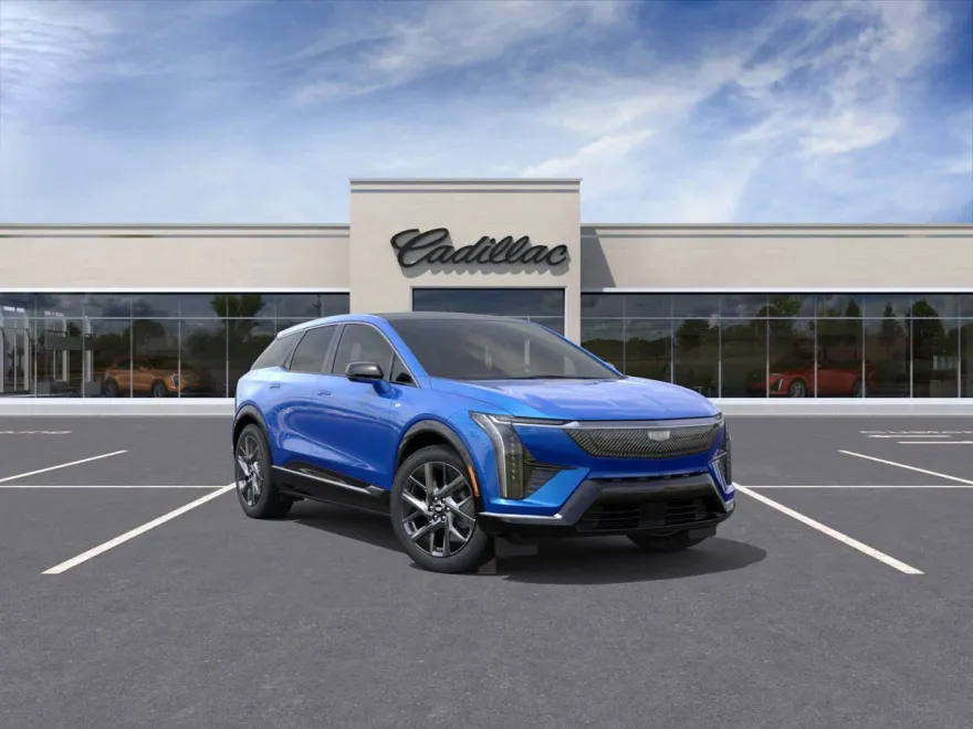 2025 Cadillac Optiq Luxury photo 1