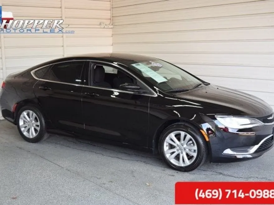 2015 Chrysler 200 Limited photo 1