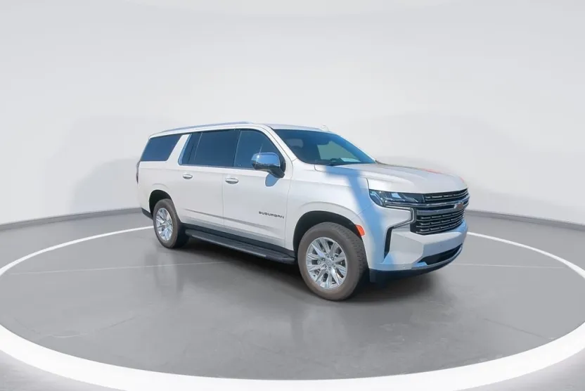 2024 Chevrolet Suburban Premier photo 1