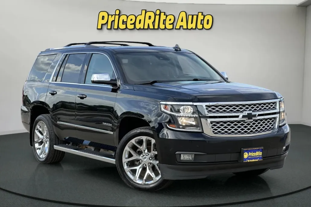 2017 Chevrolet Tahoe LT photo 1