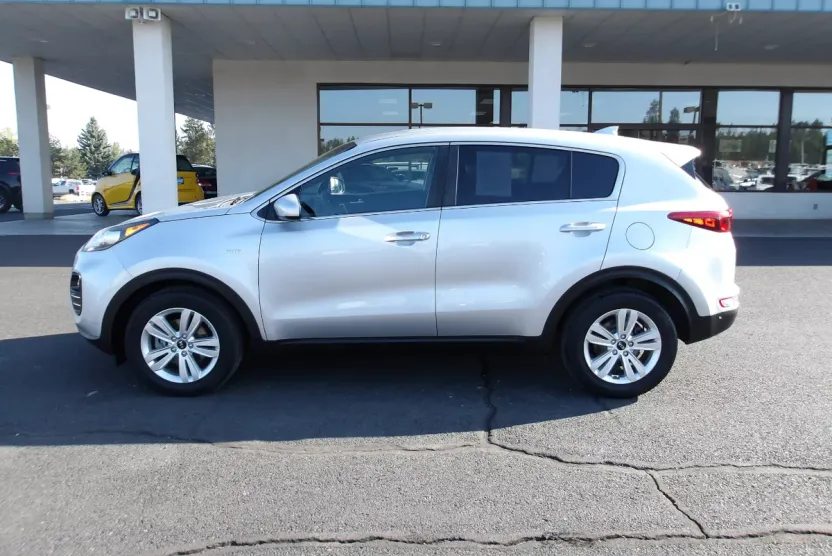 2019 Kia Sportage LX photo 1