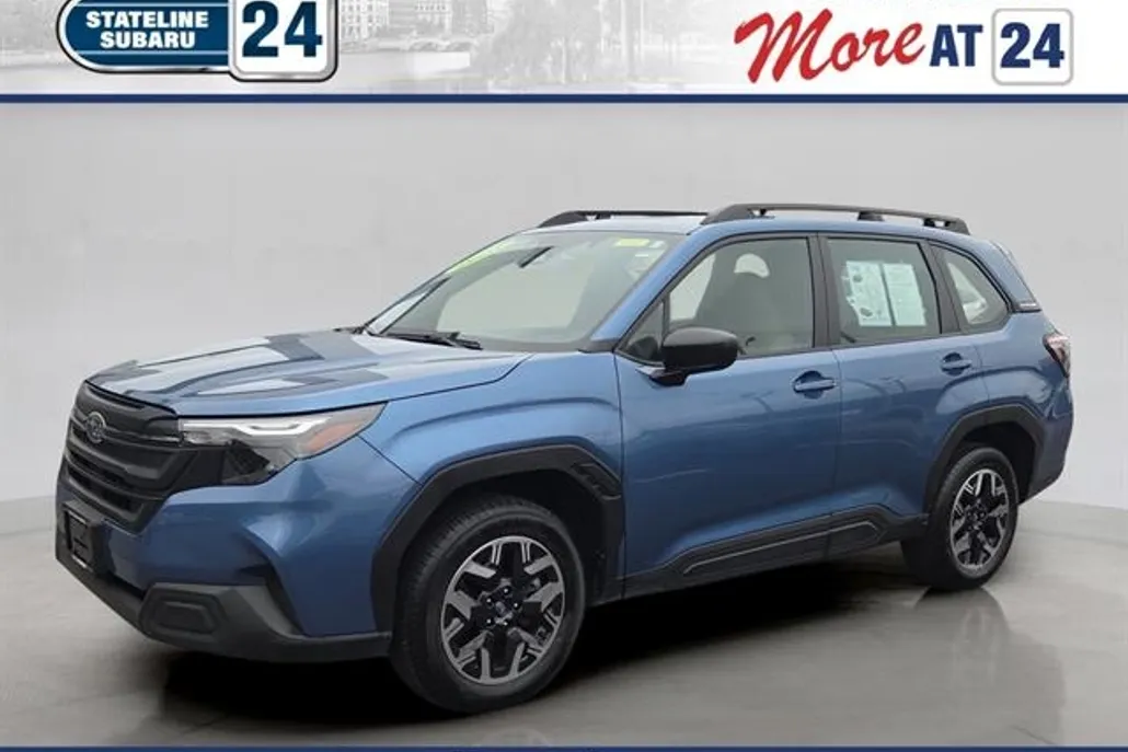 2025 Subaru Forester Base photo 1