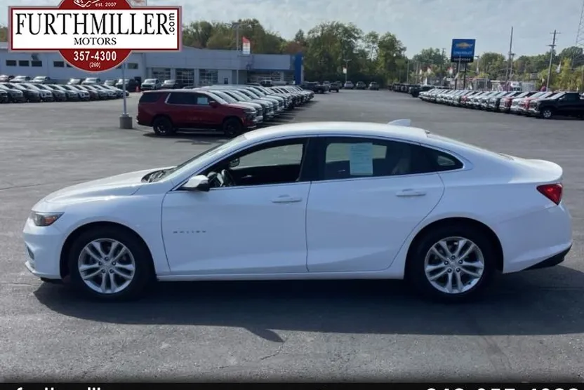 2018 Chevrolet Malibu 1LT photo 1
