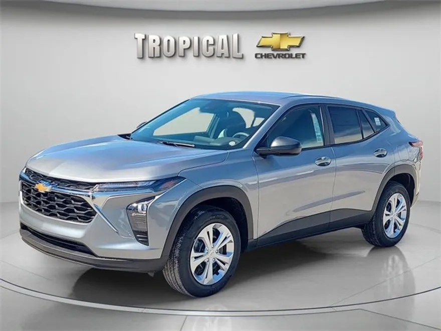 2026 Chevrolet Trax LS photo 1