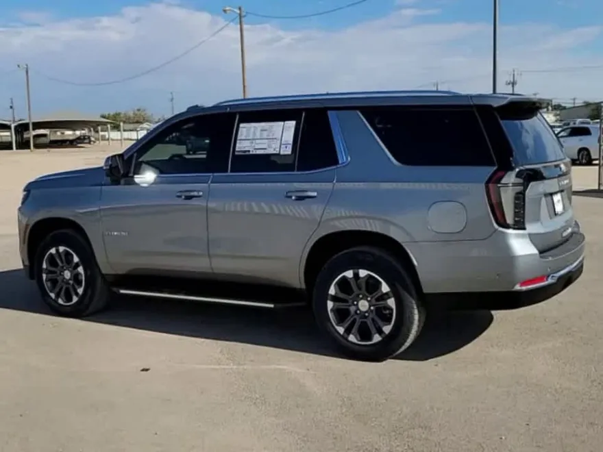 2026 Chevrolet Tahoe LT photo 1