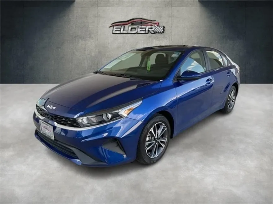 2024 Kia Forte LXS photo 1