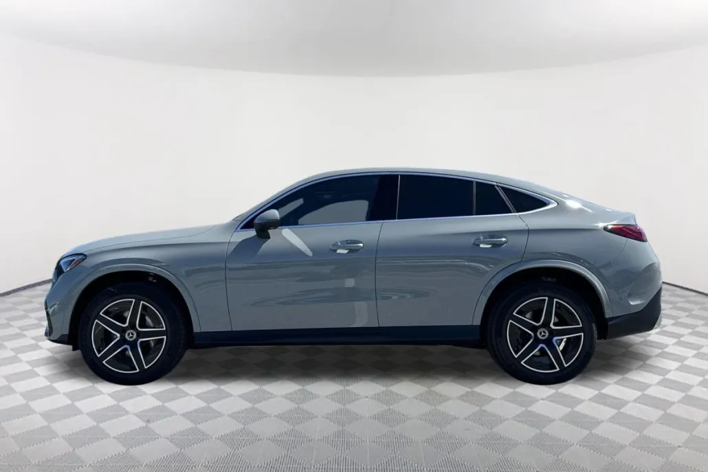 2026 Mercedes Benz GLC 300 4MATIC photo 1