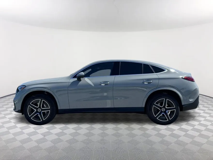 2026 Mercedes Benz GLC 300 4MATIC photo 1