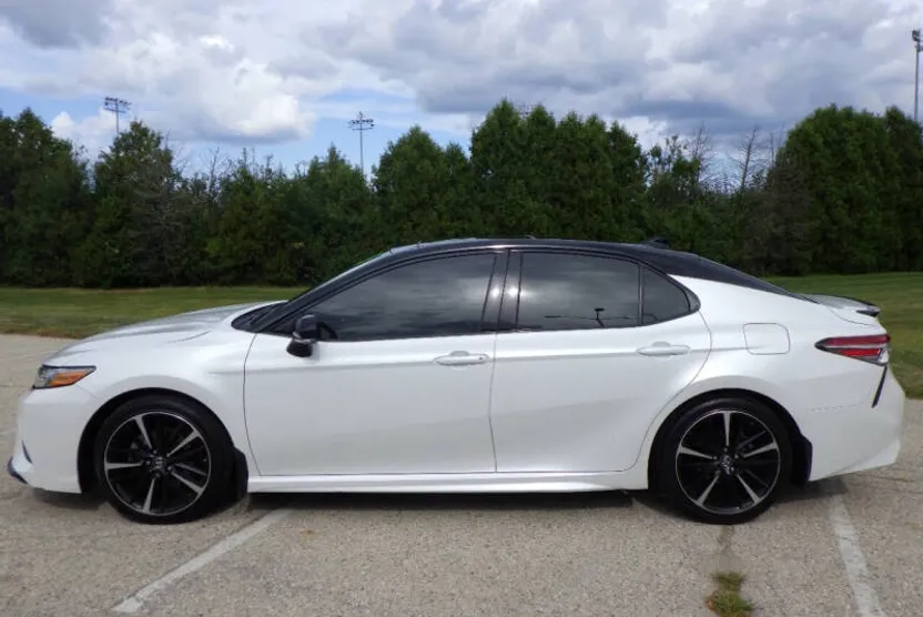 2018 Toyota Camry XSE photo 1