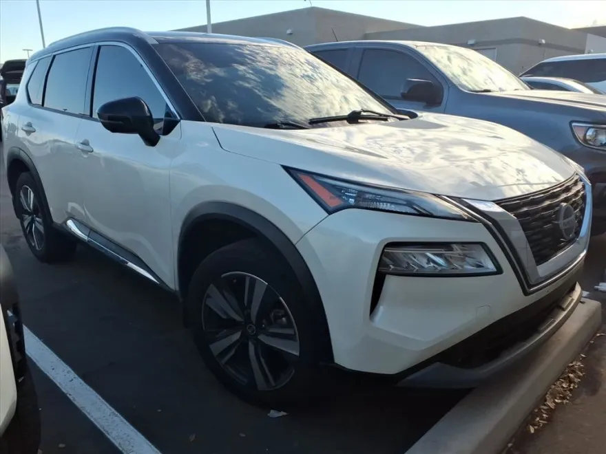 2021 Nissan Rogue SL photo 1