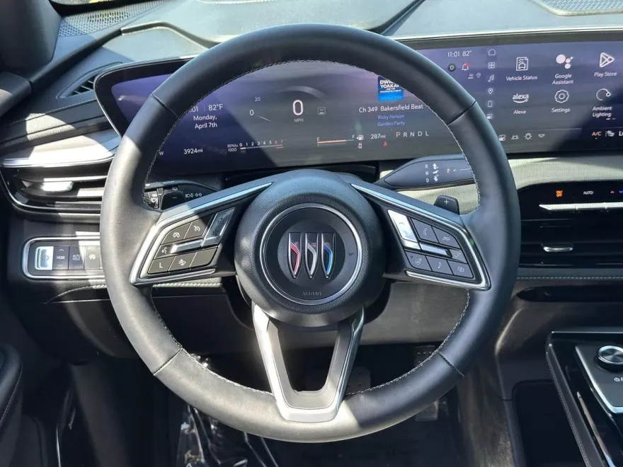 2025 Buick Enclave Preferred photo 1