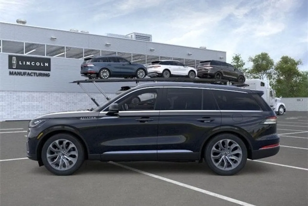 2025 Lincoln Aviator Premiere photo 1