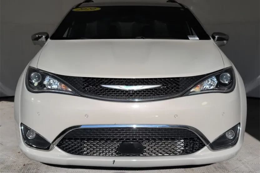 2020 Chrysler Pacifica Hybrid Limited photo 1