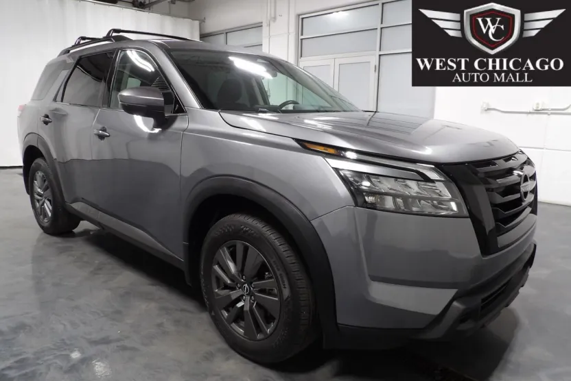 2024 Nissan Pathfinder SV photo 1