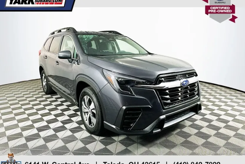 2023 Subaru Ascent Premium photo 1