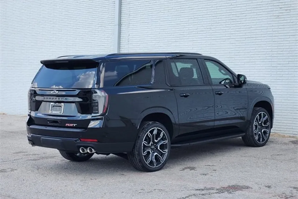 2026 Chevrolet Suburban RST photo 1