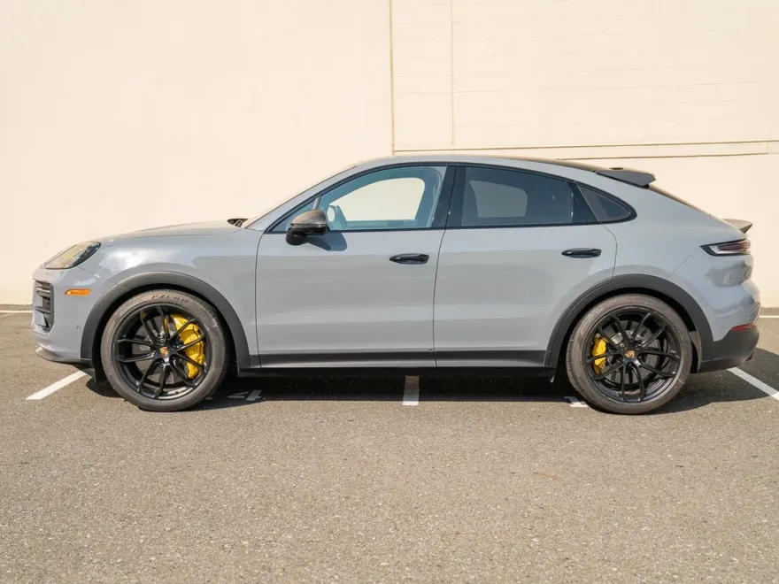 2024 Porsche Cayenne Coupe Turbo GT photo 1