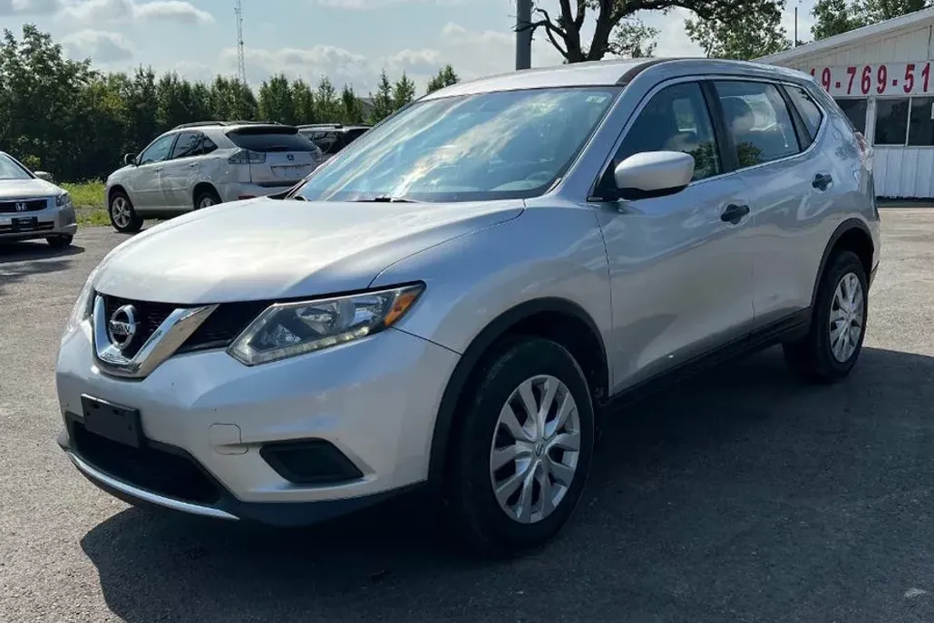 2016 Nissan Rogue S photo 1