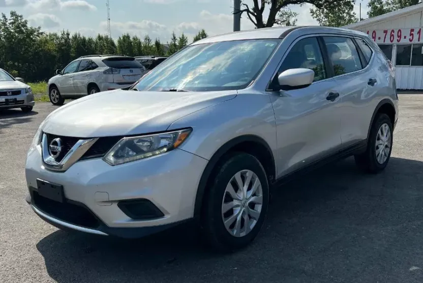 2016 Nissan Rogue S photo 1