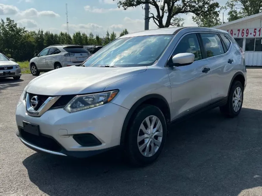 2016 Nissan Rogue S photo 1