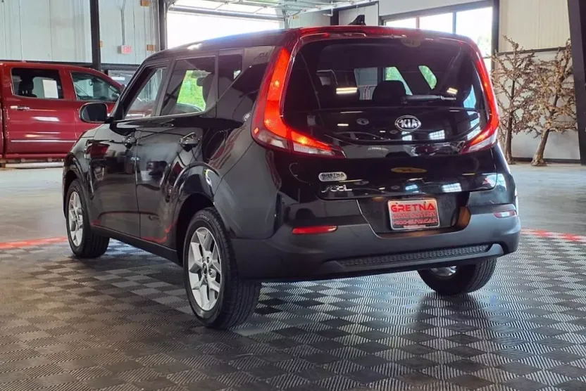 2020 Kia Soul S photo 1