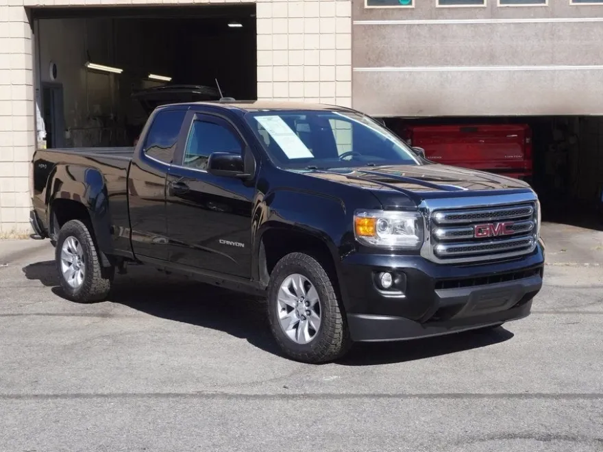 2017 Gmc Canyon SLE photo 1