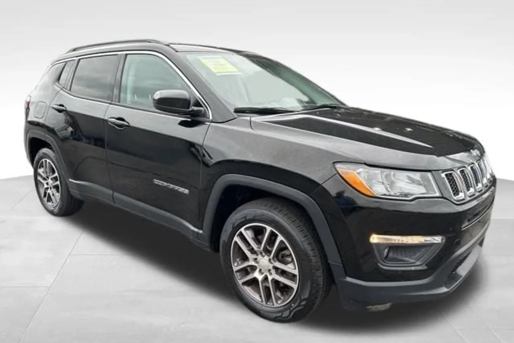 2018 Jeep Compass Latitude photo 1