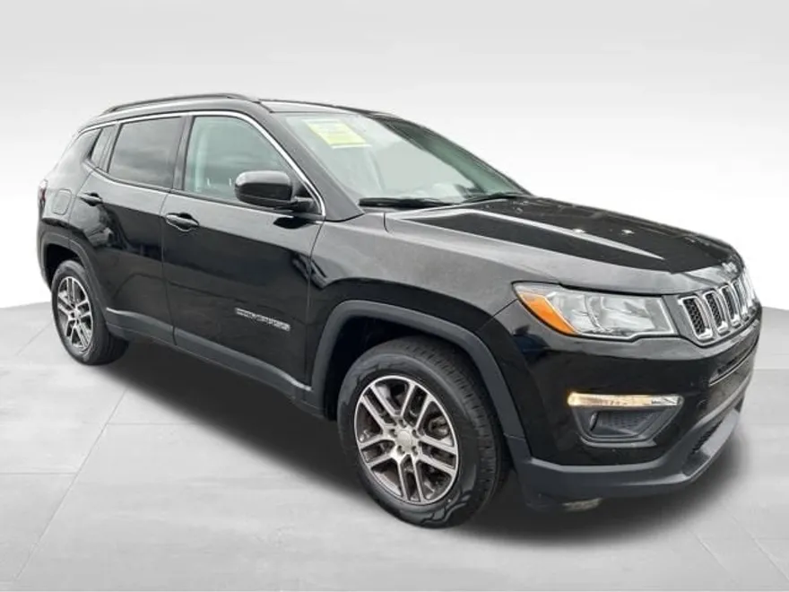 2018 Jeep Compass Latitude photo 1
