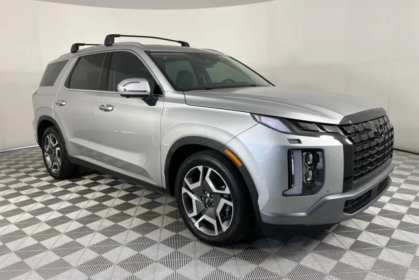 2024 Hyundai Palisade Limited photo 1