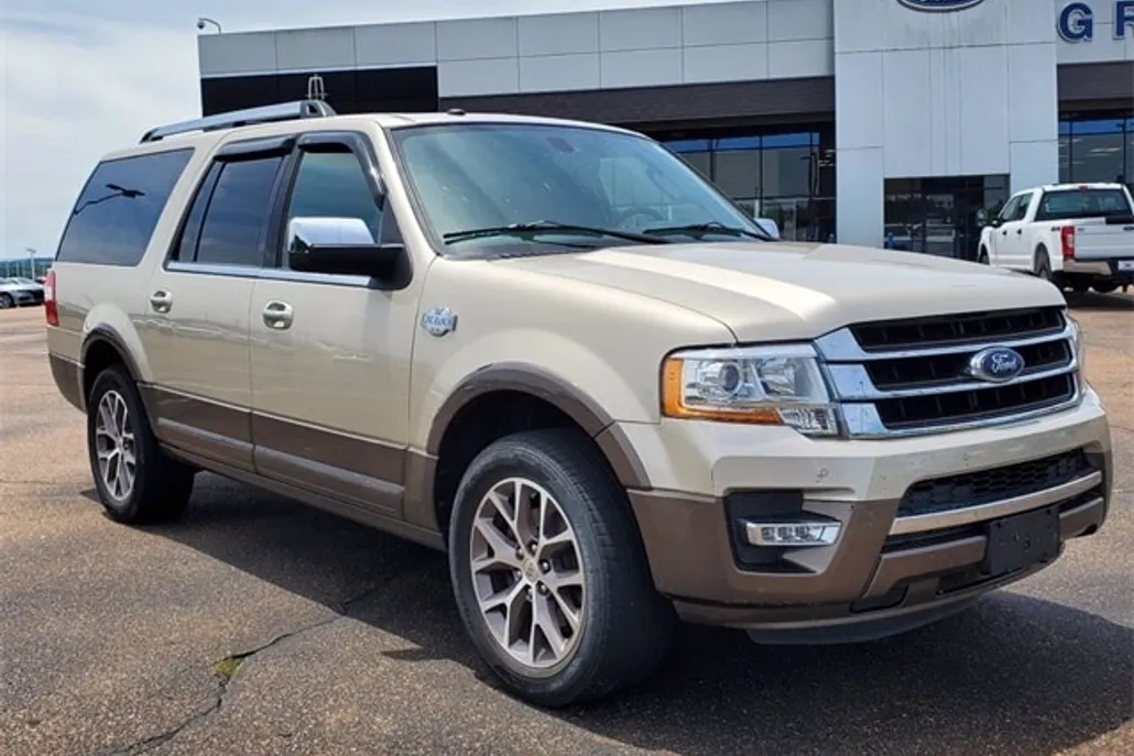 2017 Ford Expedition EL photo 1