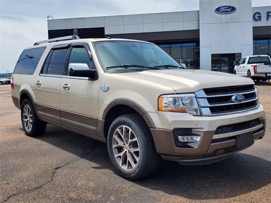 2017 Ford Expedition EL photo 1
