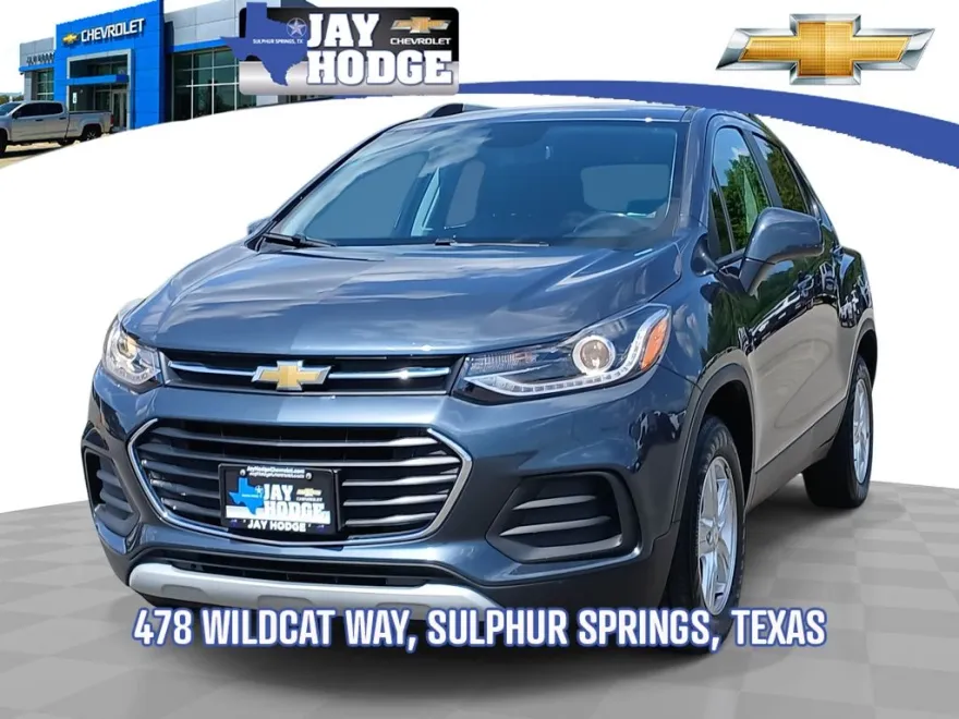 2022 Chevrolet Trax LT photo 1