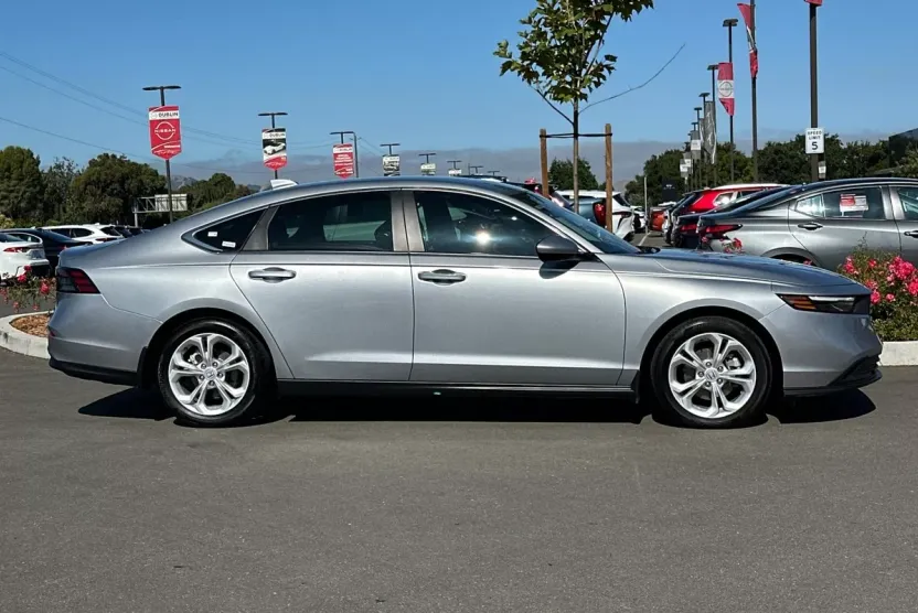 2024 Honda Accord LX photo 1