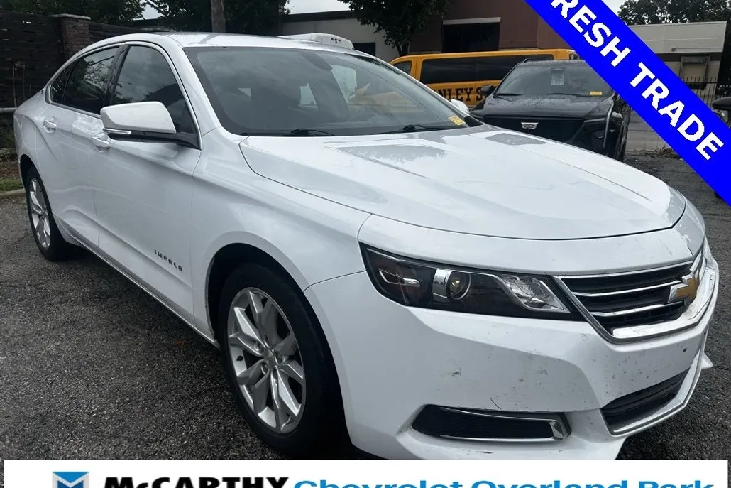 2017 Chevrolet Impala 1LT photo 1
