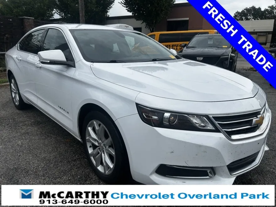 2017 Chevrolet Impala 1LT photo 1