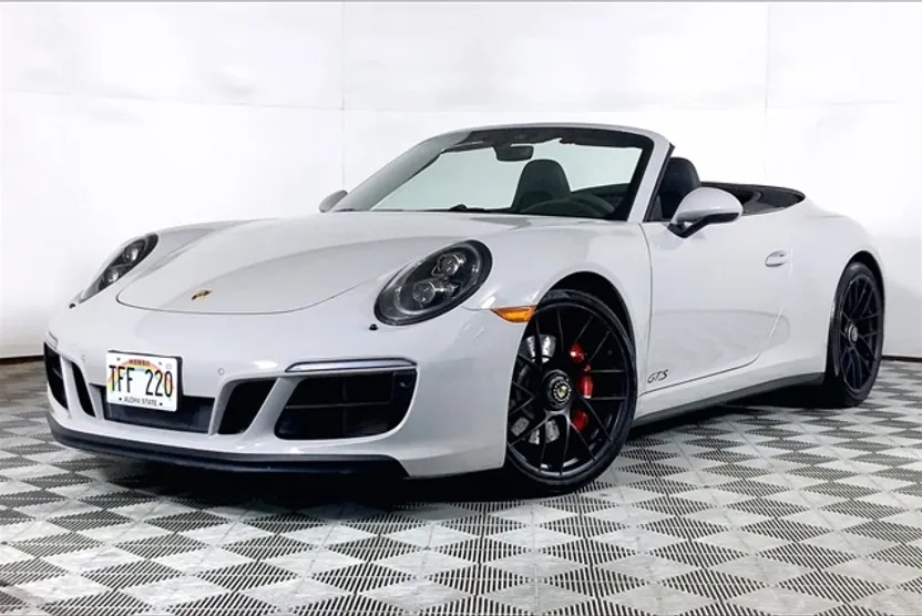 2018 Porsche 911 GTS photo 1