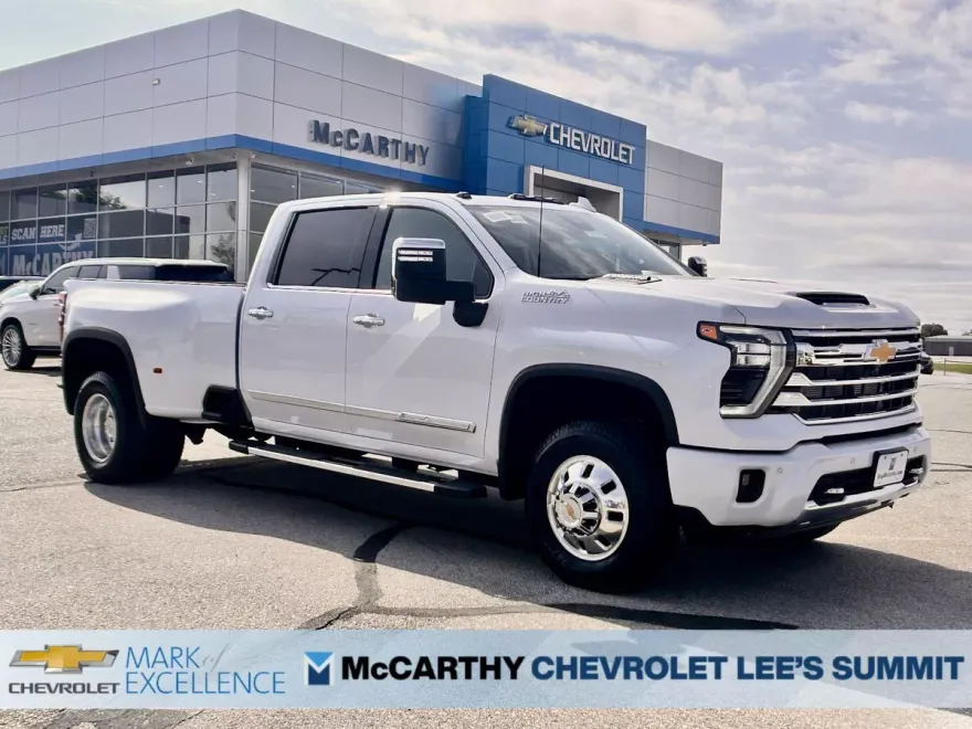 2026 Chevrolet Silverado 3500HD High Country photo 1