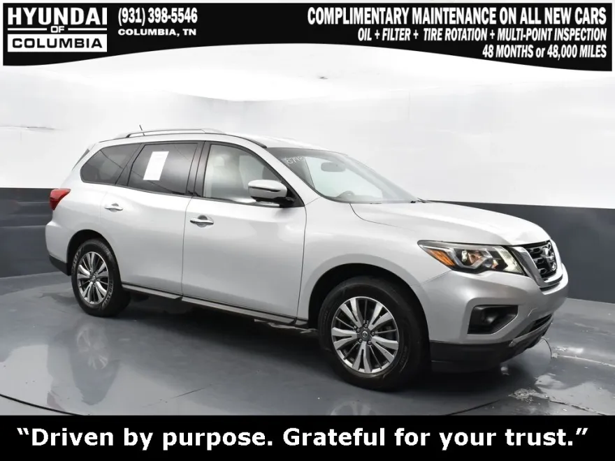 2018 Nissan Pathfinder SL photo 1