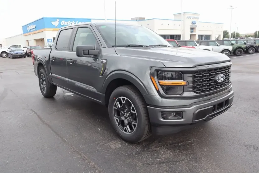 2025 Ford F-150 STX photo 1
