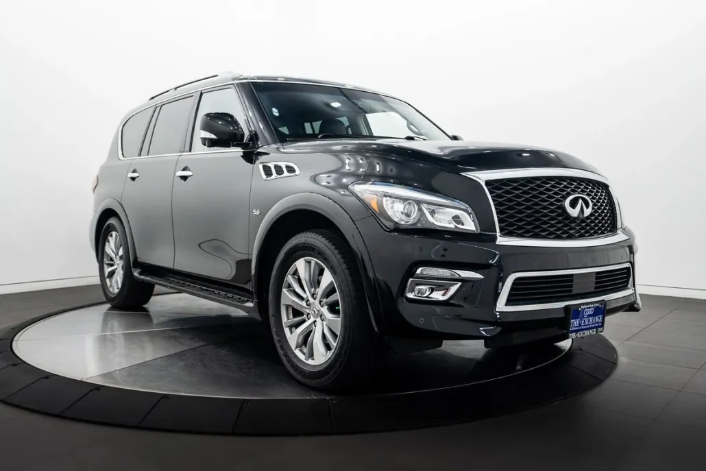 2015 Infiniti QX80 photo 1