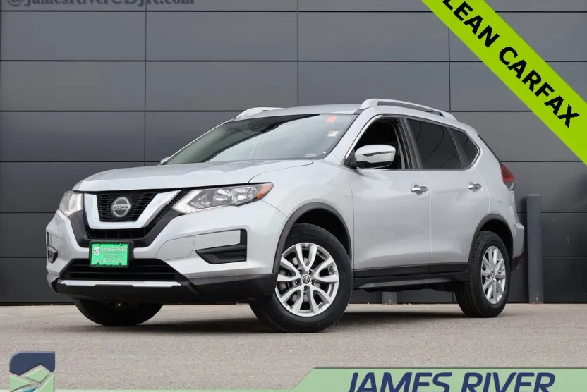 2019 Nissan Rogue SV photo 1