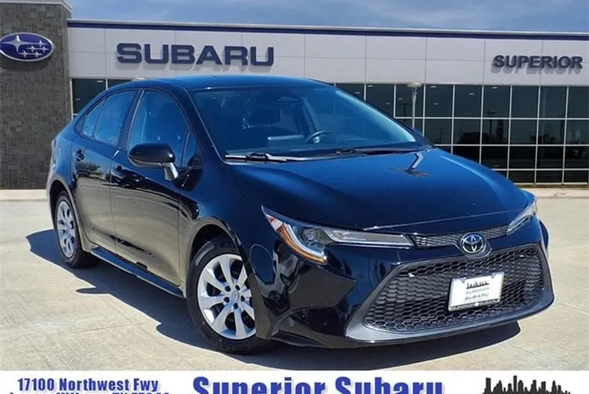 2023 Toyota Corolla LE photo 1