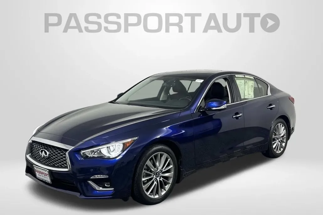 2023 Infiniti Q50 LUXE photo 1