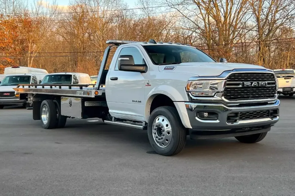 2023 Ram 5500 SLT photo 1