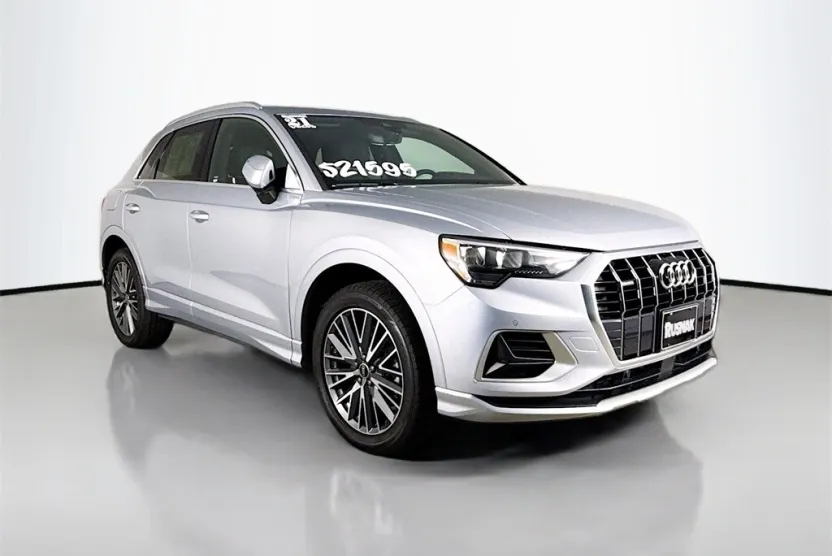 2021 Audi Q3 Premium photo 1
